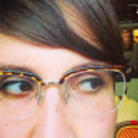 Meet your Posher, Virginie - Picture 1 of 1